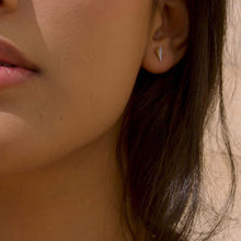 Load image into Gallery viewer, Palm Earring XS - Azza Fine Jewellery
